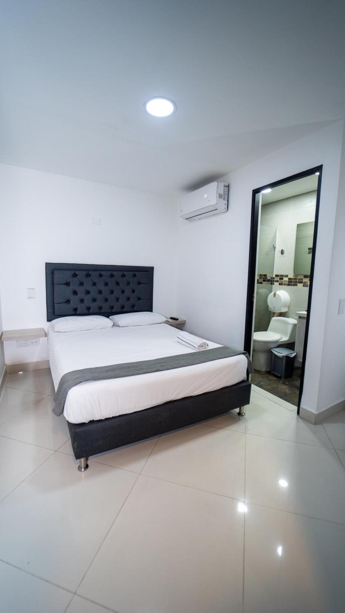 79 Hotel Medellín Eksteriør bilde