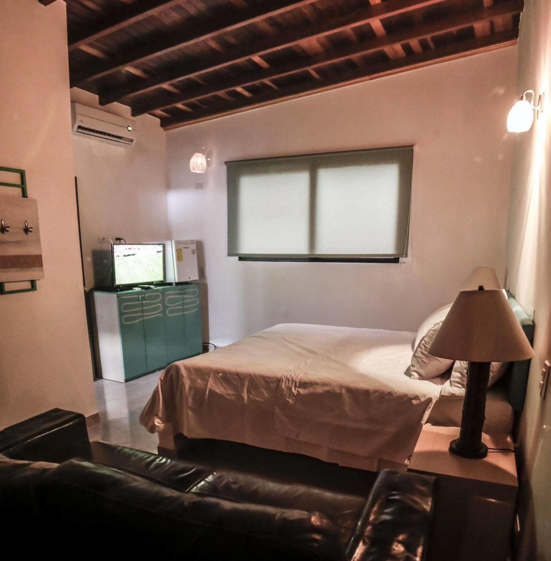 79 Hotel Medellín Eksteriør bilde